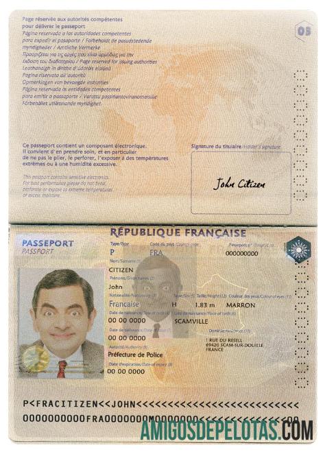 Passaporte francês versão 2 exemplo
